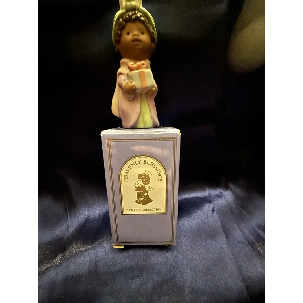 Vintage 1986 Avon Heavenly Blessings Nativity Balthasar Porcelain Figurine [A1]